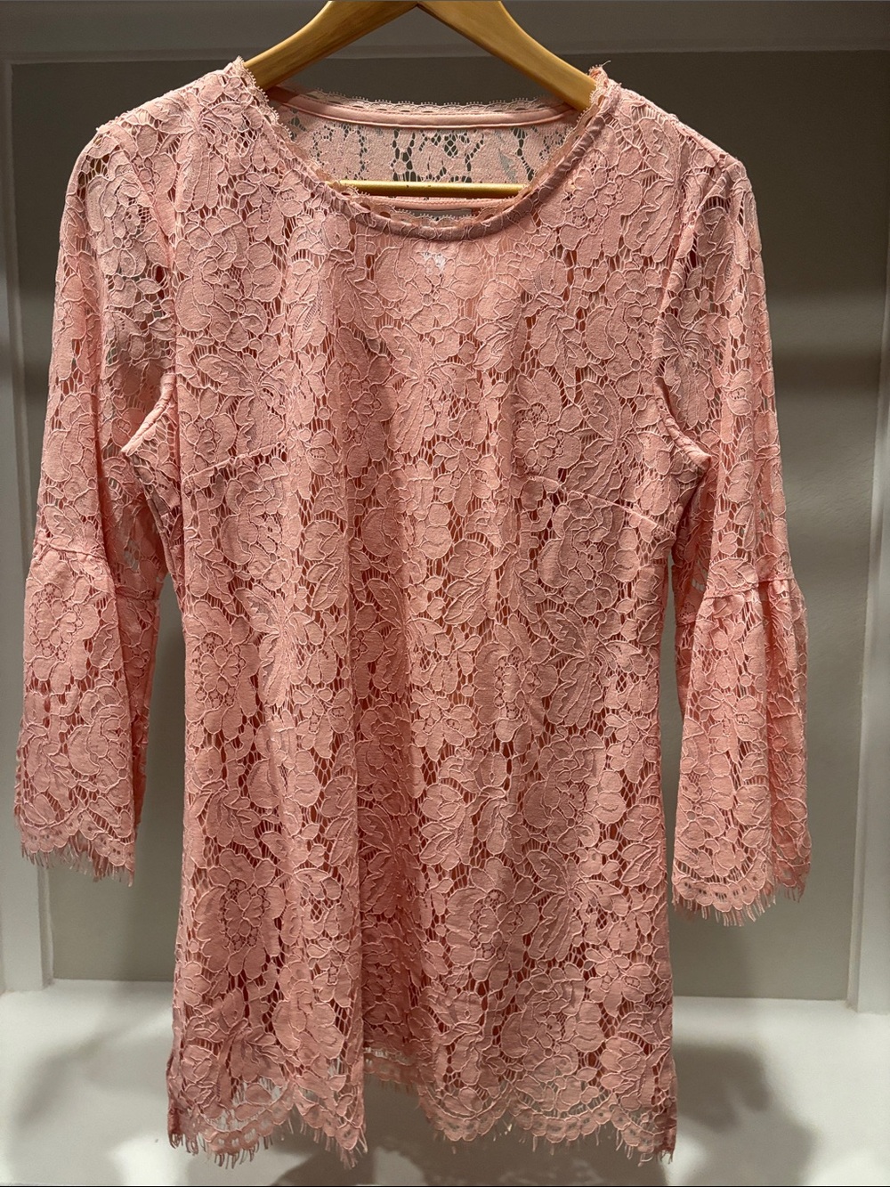 Isaac Mizrahi Pink Lace Long Sleeve Tunic Top